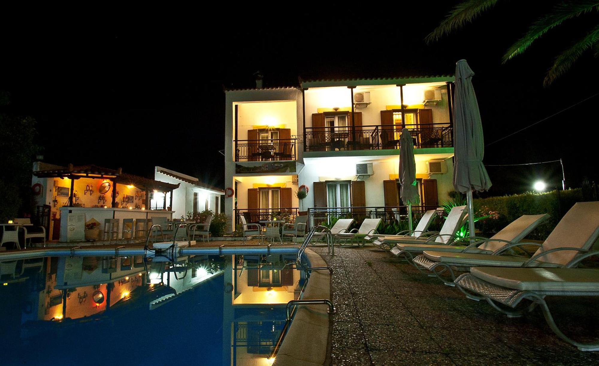 Pegasus Apartments Stafylos Exteriér fotografie